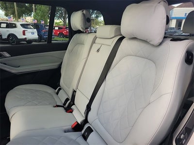 2023 BMW X7 xDrive40i