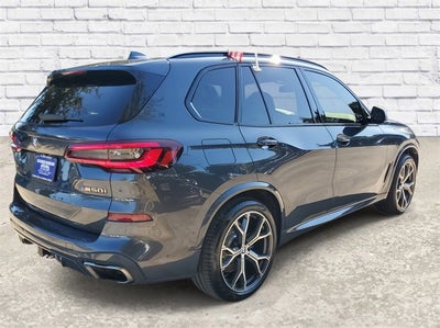 2022 BMW X5 M50i