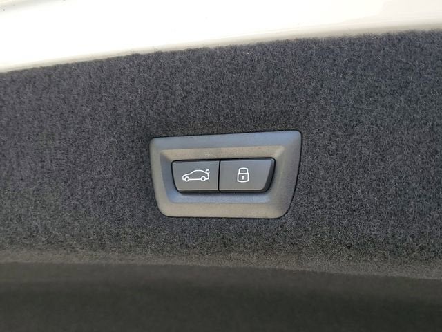 2025 BMW 7 Series 740i xDrive