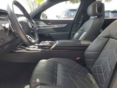 2025 BMW 7 Series 740i xDrive