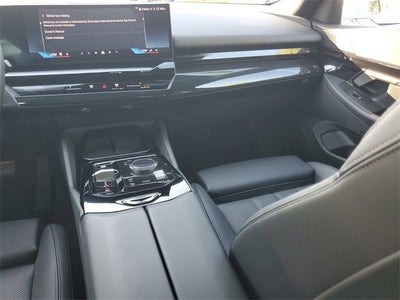 2025 BMW 5 Series 530i