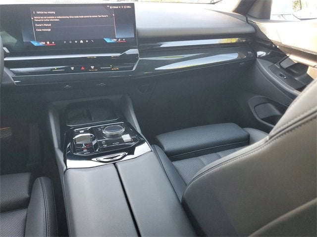 2025 BMW 5 Series 530i