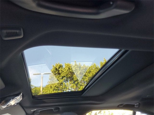 2025 BMW 5 Series 530i