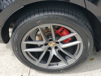 2024 Porsche Macan S