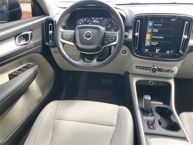 2021 Volvo XC40 Momentum