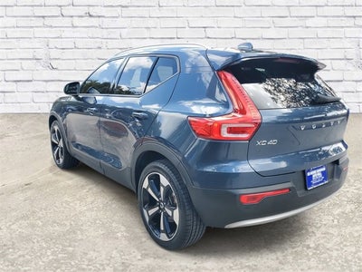 2021 Volvo XC40 Momentum
