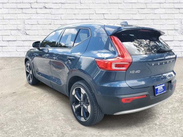 2021 Volvo XC40 Momentum