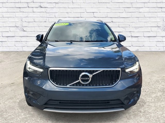 2021 Volvo XC40 Momentum