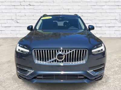 2024 Volvo XC90 Plus Bright Theme