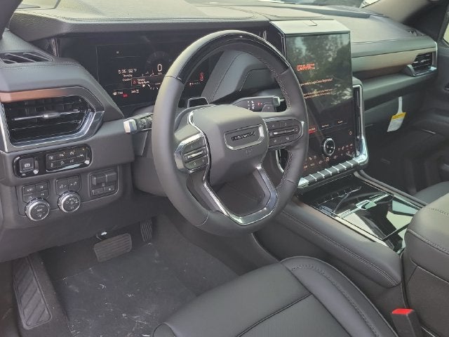 2026 GMC Yukon Denali - Photo 8